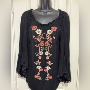 Embroidered Black Floral Women's On /Off Shoulder Top